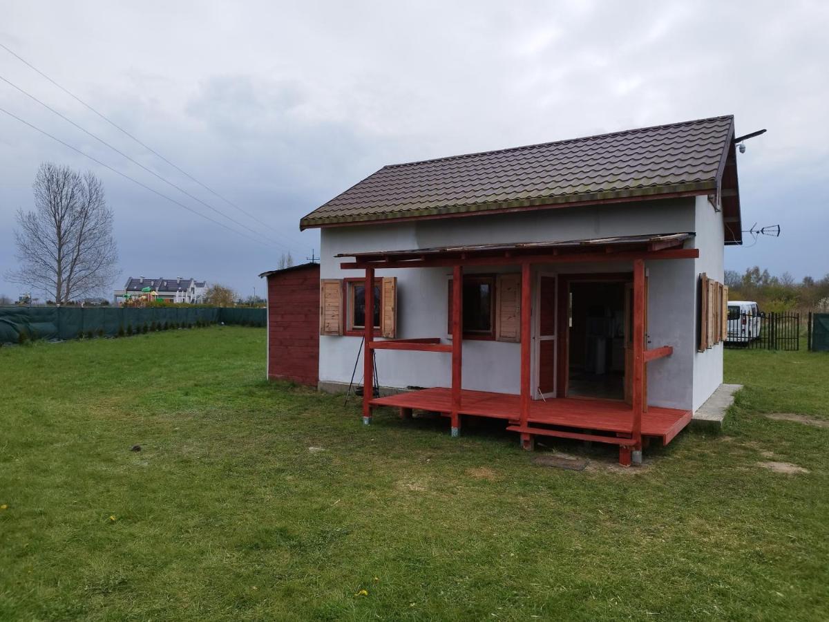 Domek Caloroczny Zastan Exterior foto
